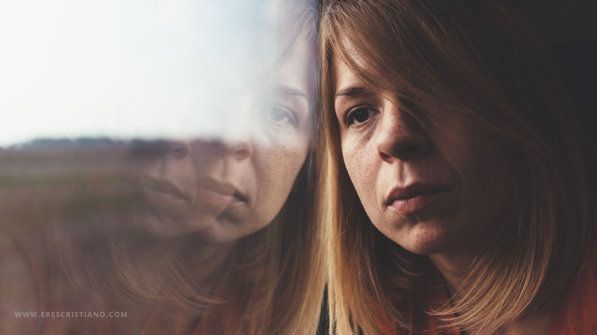 mujer sola devocional